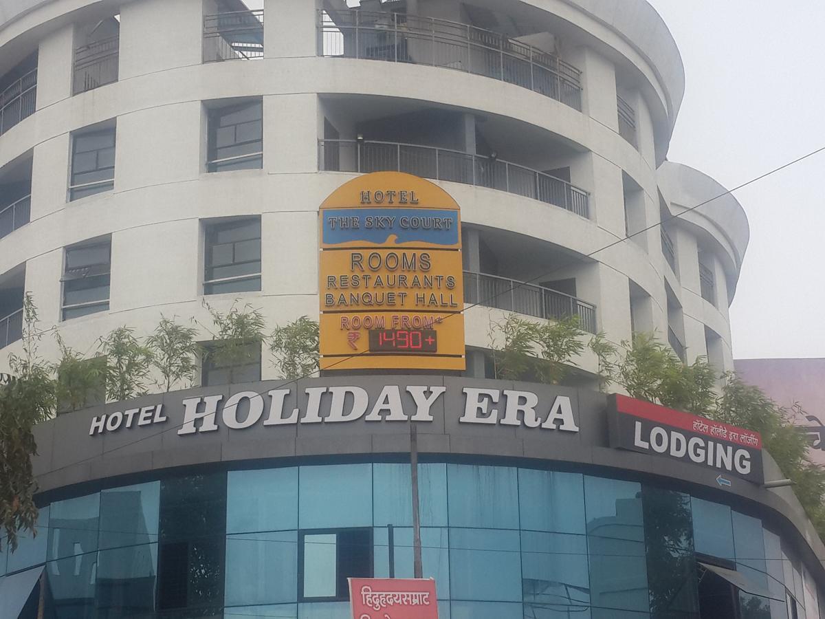 Hotel Holiday Era Opposite Railway Station Aurangabad  Exterior foto